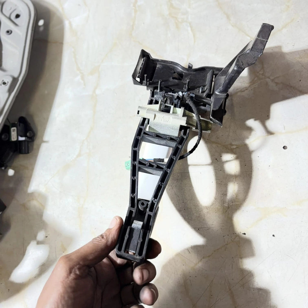 2012 Ford Kuga I Passenger Rear Handle 8V41S266B31AC 41-S266B31-AC NSR