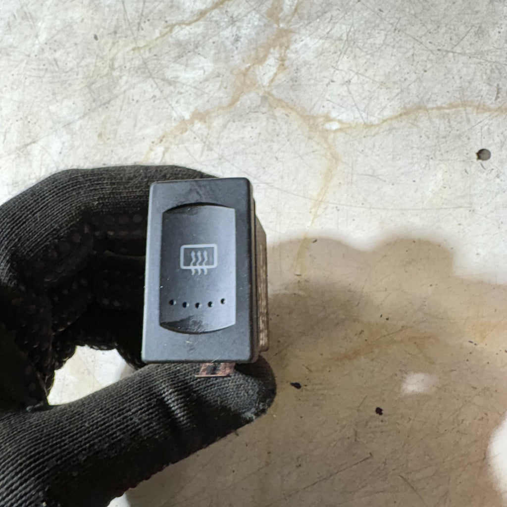 2007 SEAT ALHAMBRA REAR HEATED WINDSCREEN SWITCH