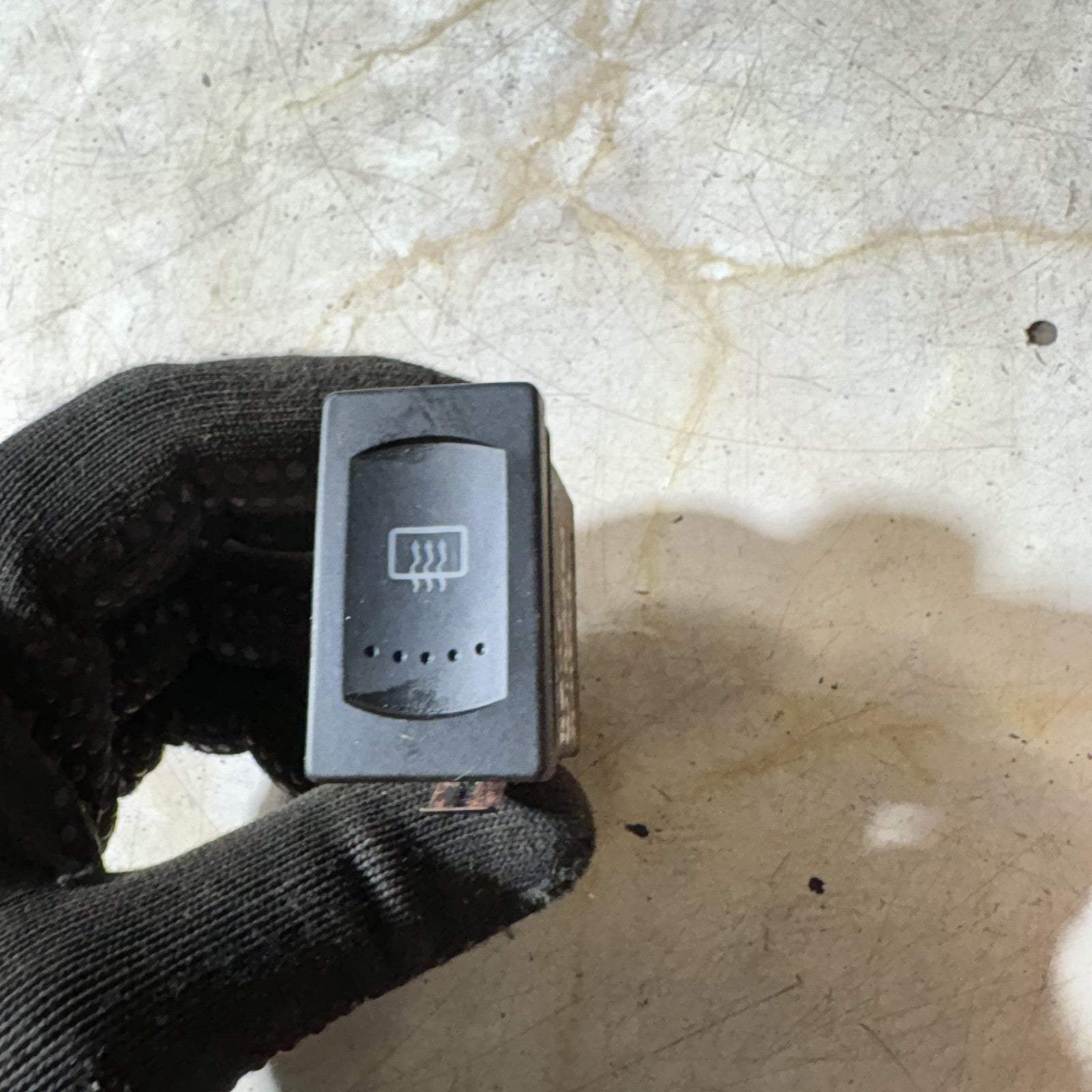 2007 SEAT ALHAMBRA REAR HEATED WINDSCREEN SWITCH