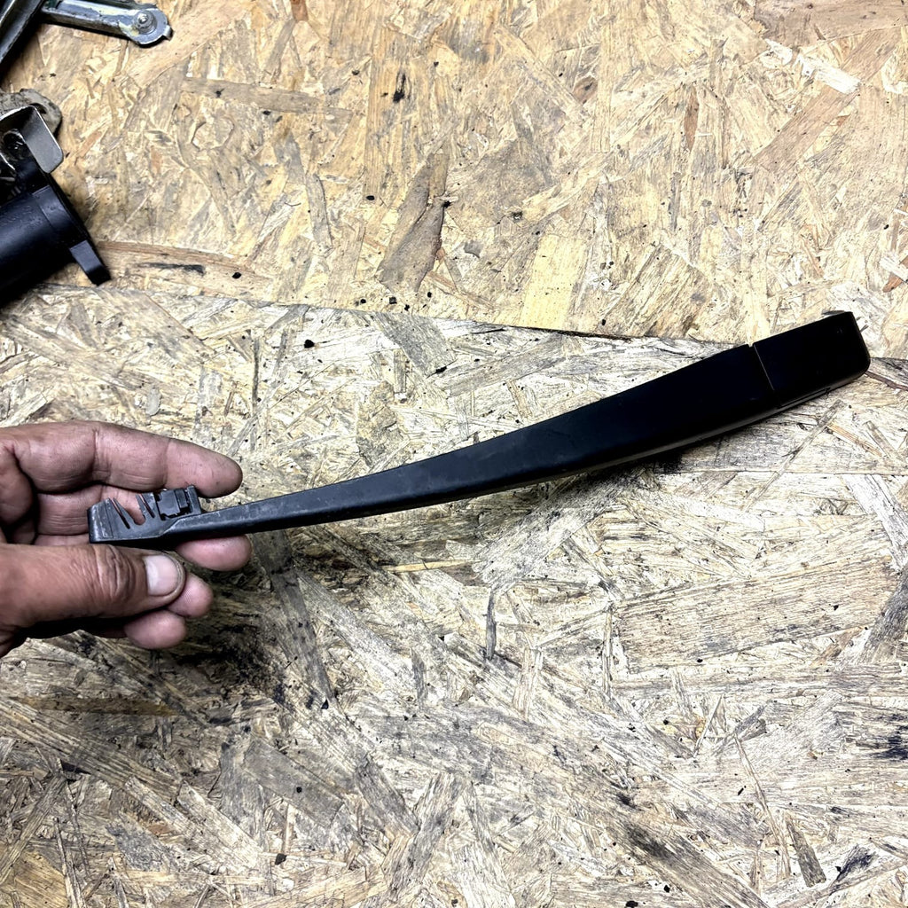 Peugeot 207 Rear Wiper Arm 2006-2014 Hatchback 3/5 Door | 6429AR/600830606