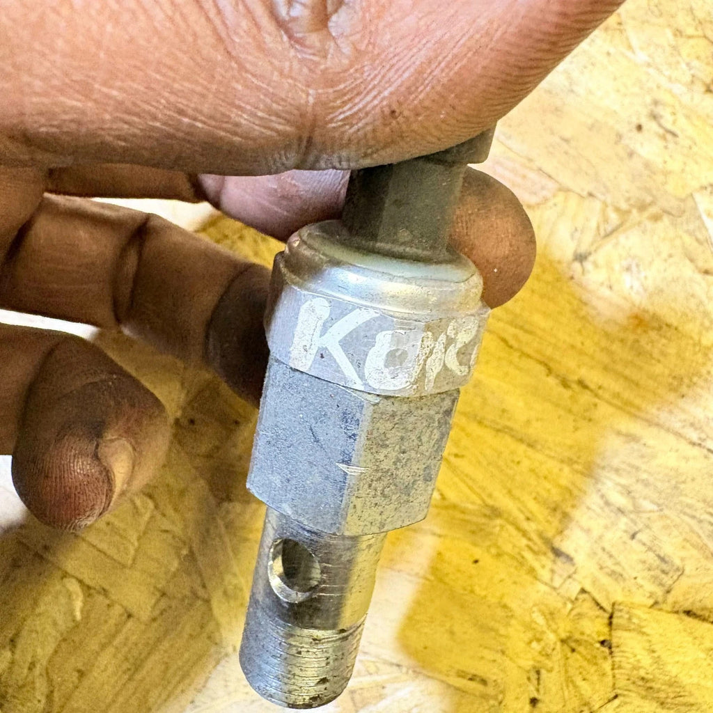 2016 SsangYong Korando Pressure Sensor Threaded Screw-In Plug Connector