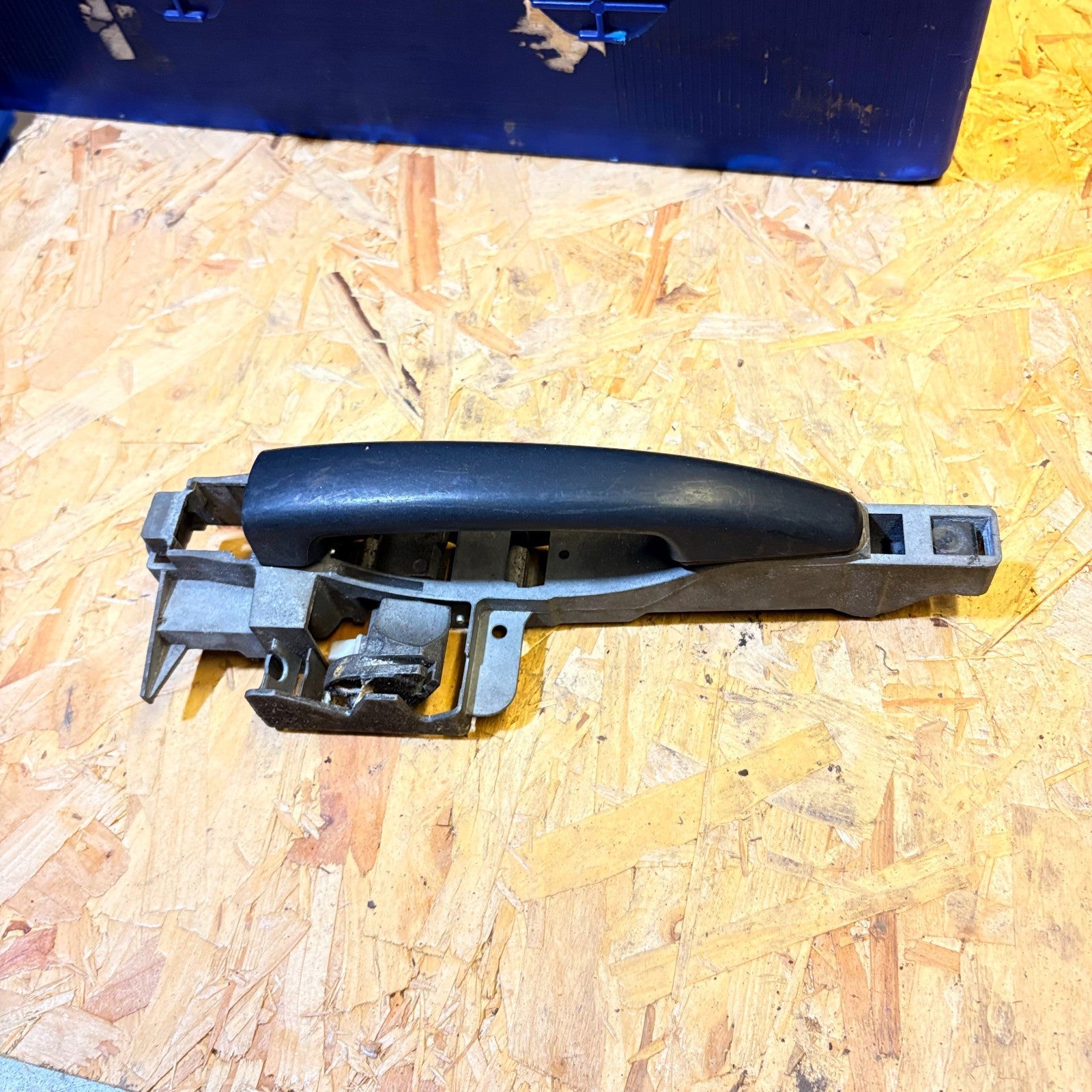 CITROEN C4 2005 EXTERIOR DOOR HANDLE FRONT LEFT SIDE