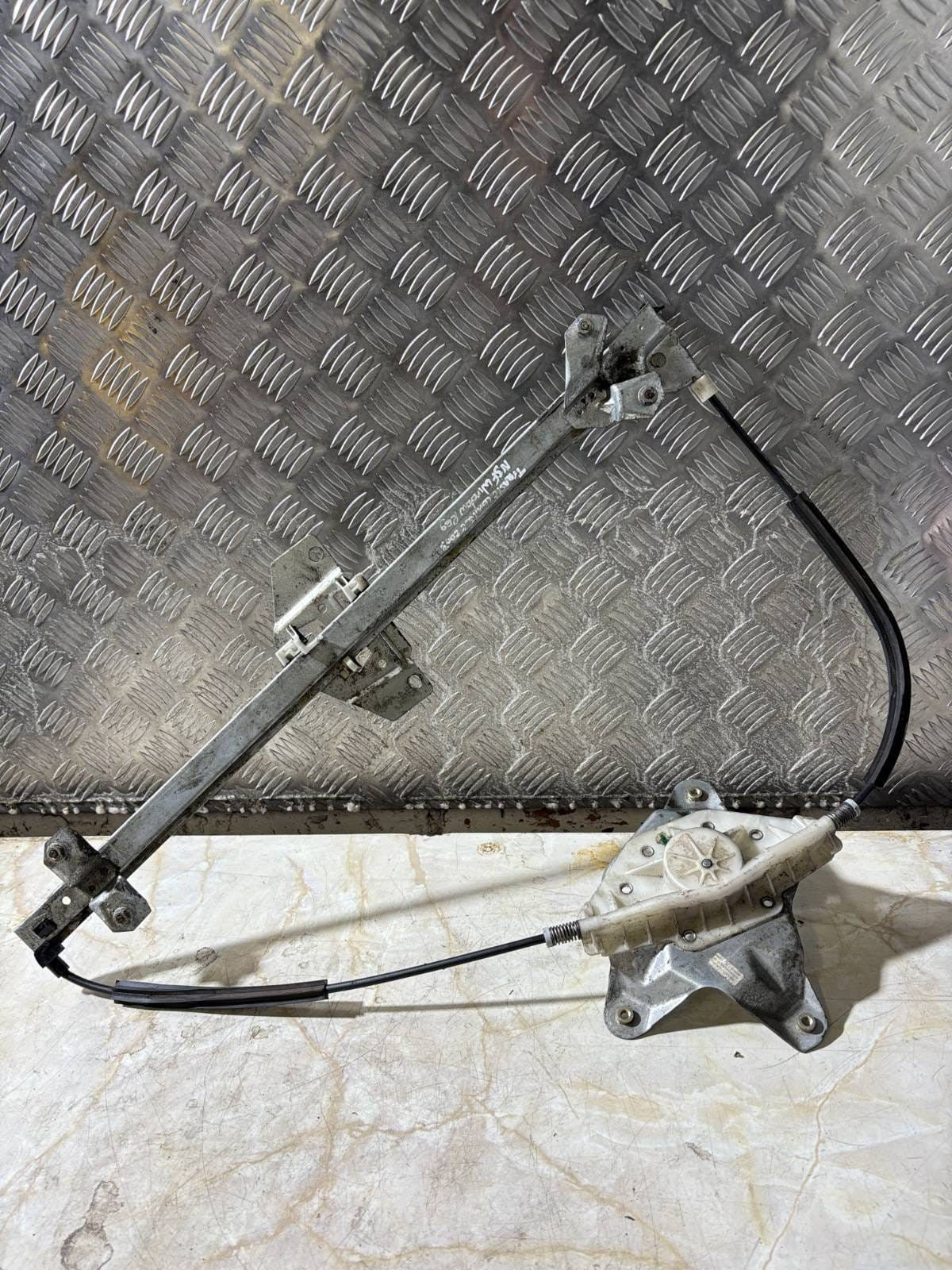 FORD TRANSIT CONNECT 2003 Passenger MANUAL window Regulator