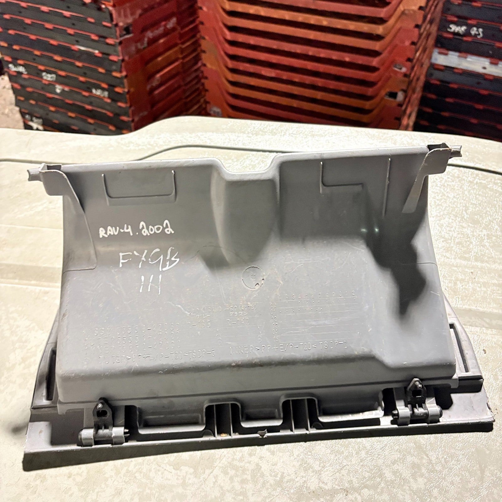 Toyota RAV4 Mk2 XA20 Glovebox Compartment Door Grey 05/2000-11/2005 55550-42030