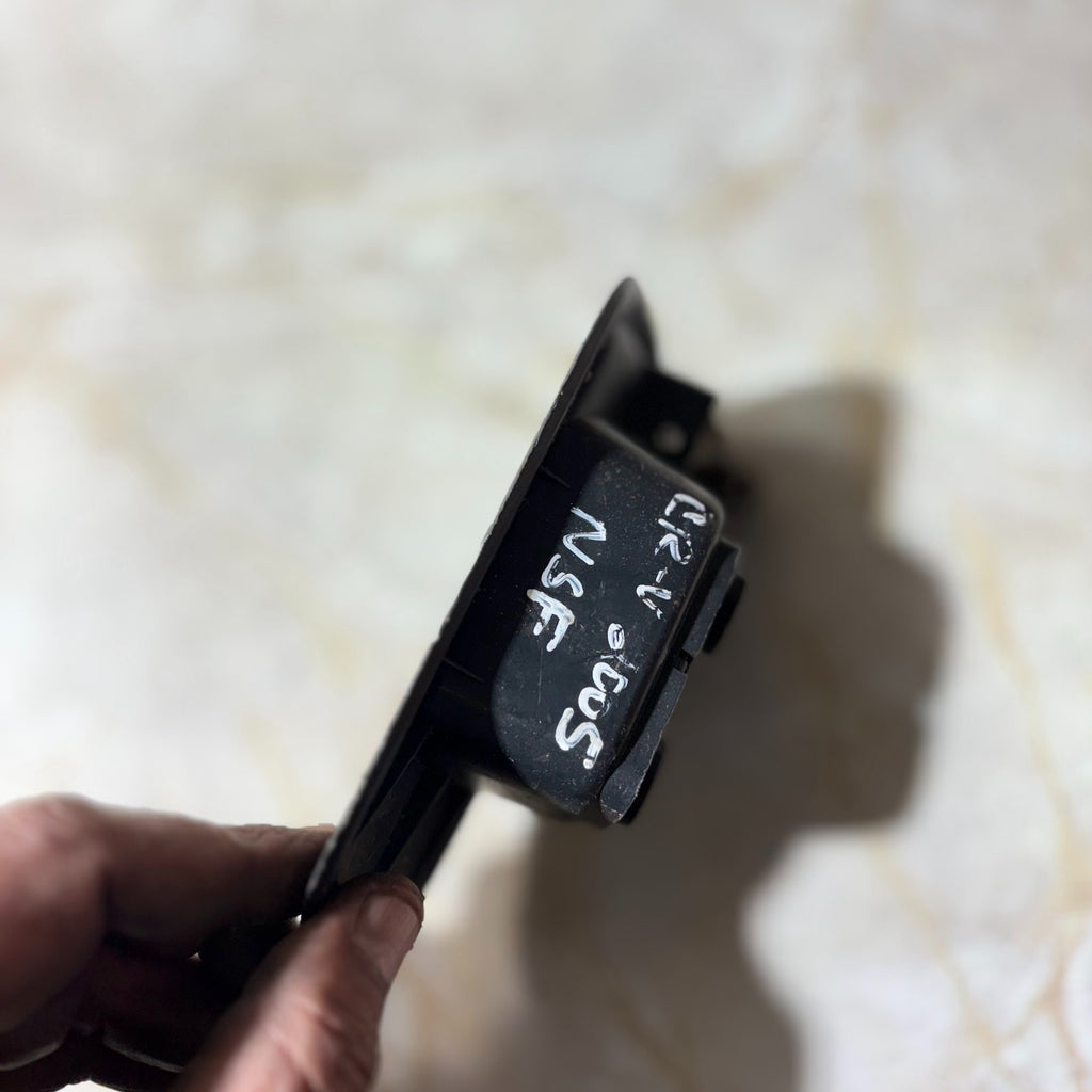 HONDA CR-V 2005 PASSENGER FRONT LEFT SIDE INNER DOOR HANDLE