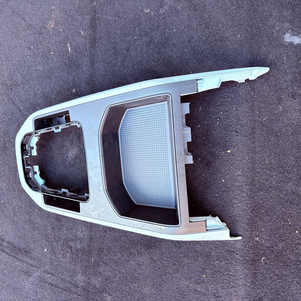 SEAT Ibiza MK5 6F 17-24 Center Console Gear Shifter Surround Trim 6F0863283