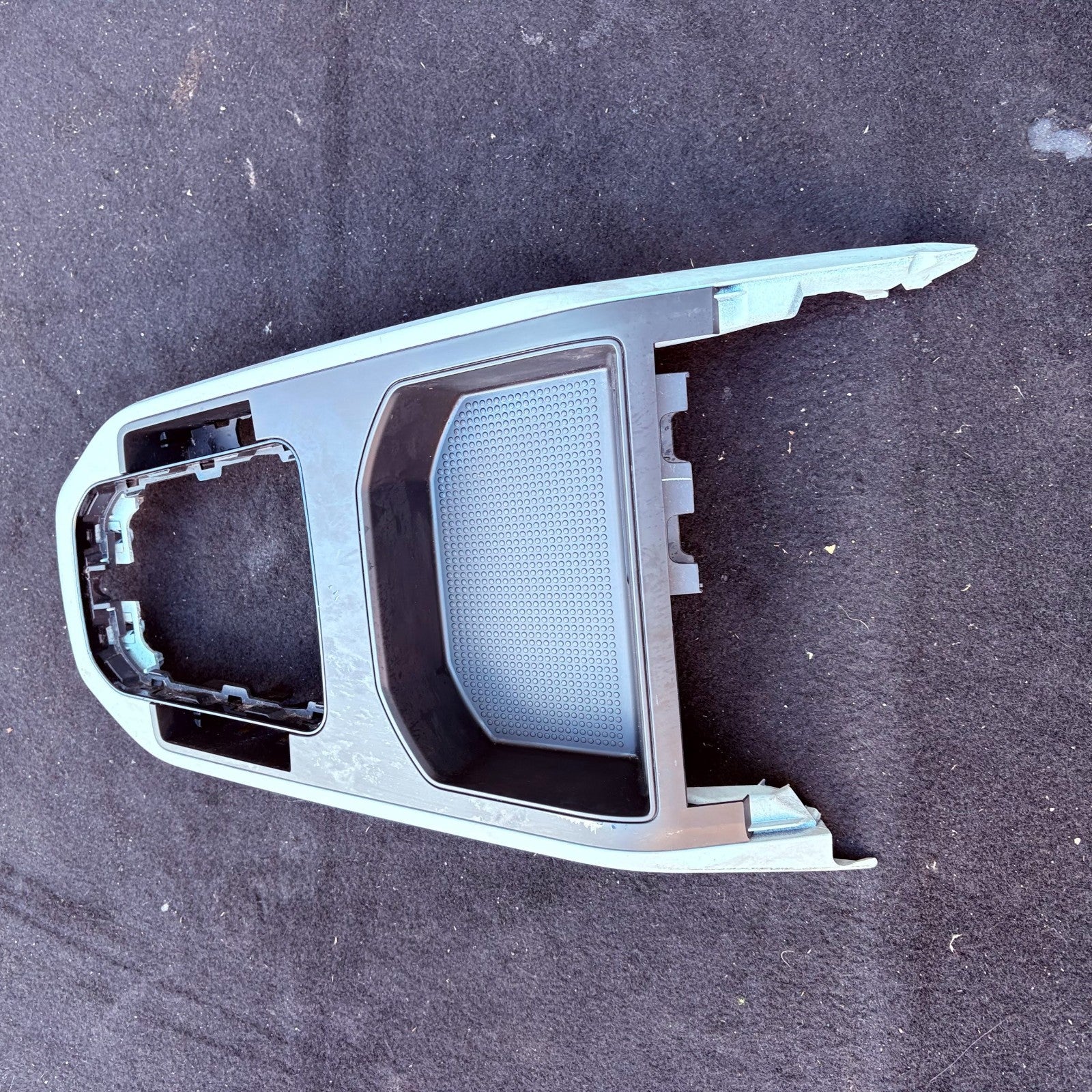 SEAT Ibiza MK5 6F 17-24 Center Console Gear Shifter Surround Trim 6F0863283