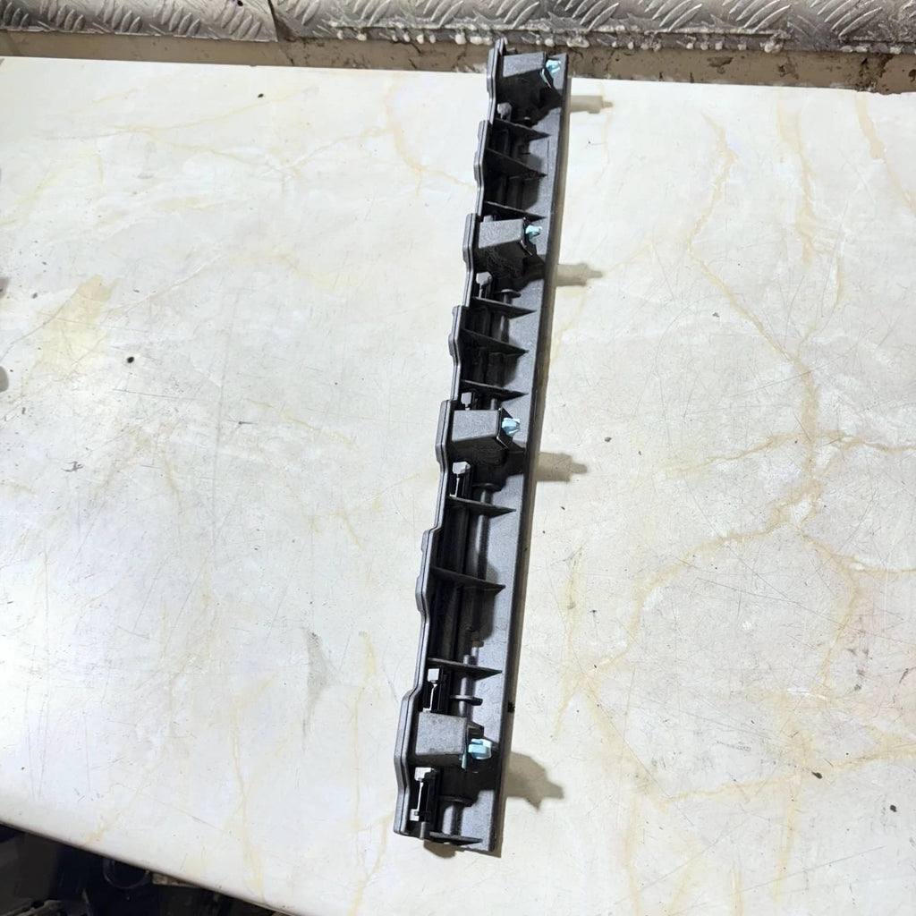 HYUNDAI I40 1.7 FRONT LEFT BUMPER SUPPORT MOUNT HOLDER 87763-3Z000 2012