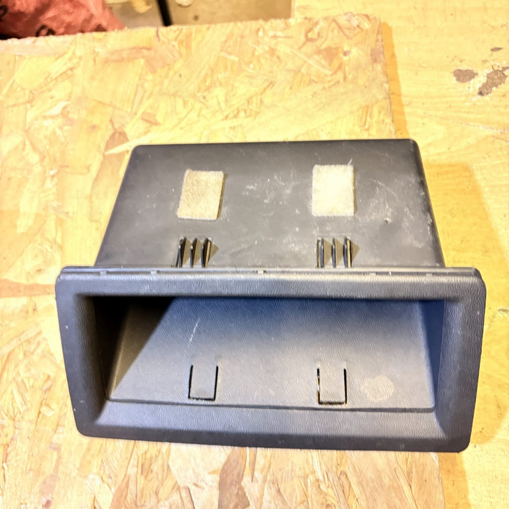 VAUXHALL CORSA C 2007 STORAGE TRAY UNDER DASHBOARD 09114397 O/S/F