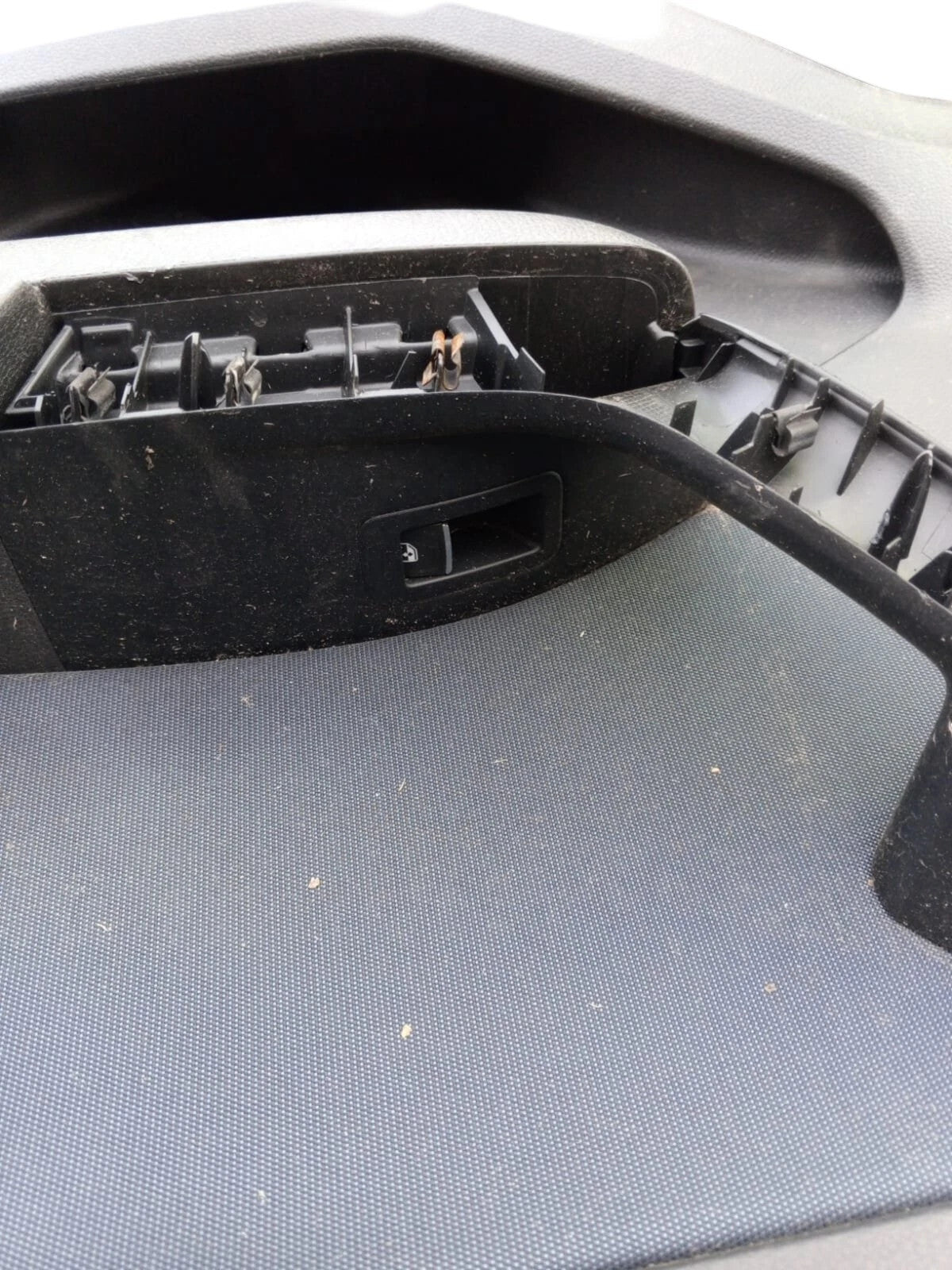 SEAT ATECA 2021 DRIVER SIDE REAR DOOR CARD 575867116A