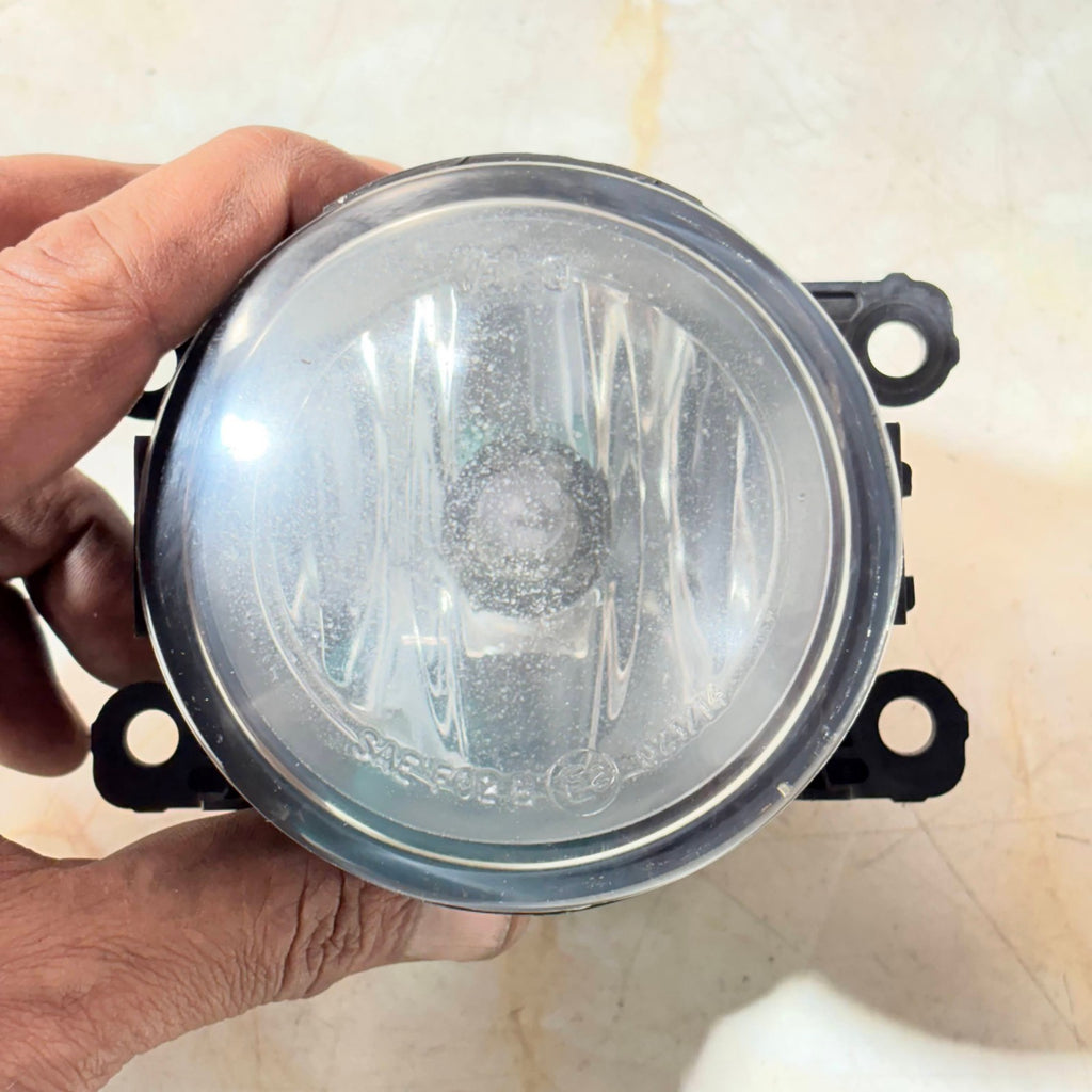 Jaguar x-type front drivers side fog light 4R83-15200AA 2006
