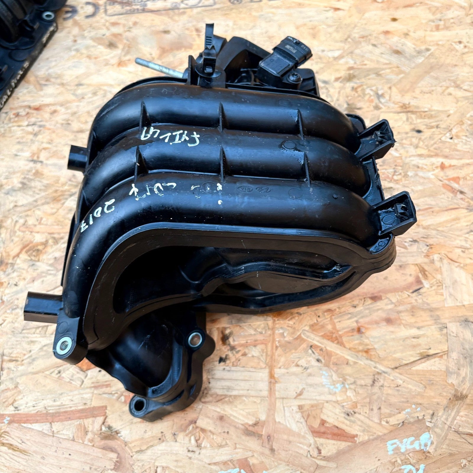 Hyundai i10 MK2 1.0 Petrol Intake Manifold + MAP Sensor 2014-2018 39300-04000