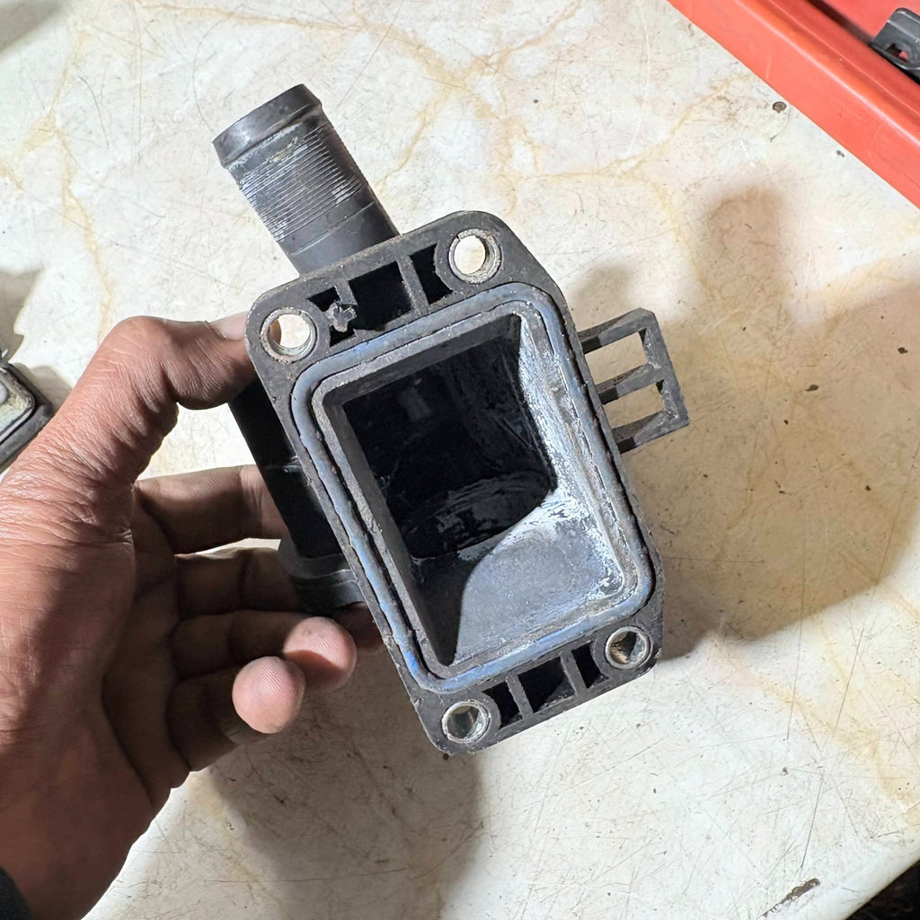 FORD FOCUS C-MAX 2005 THERMOSTAT HOUSING