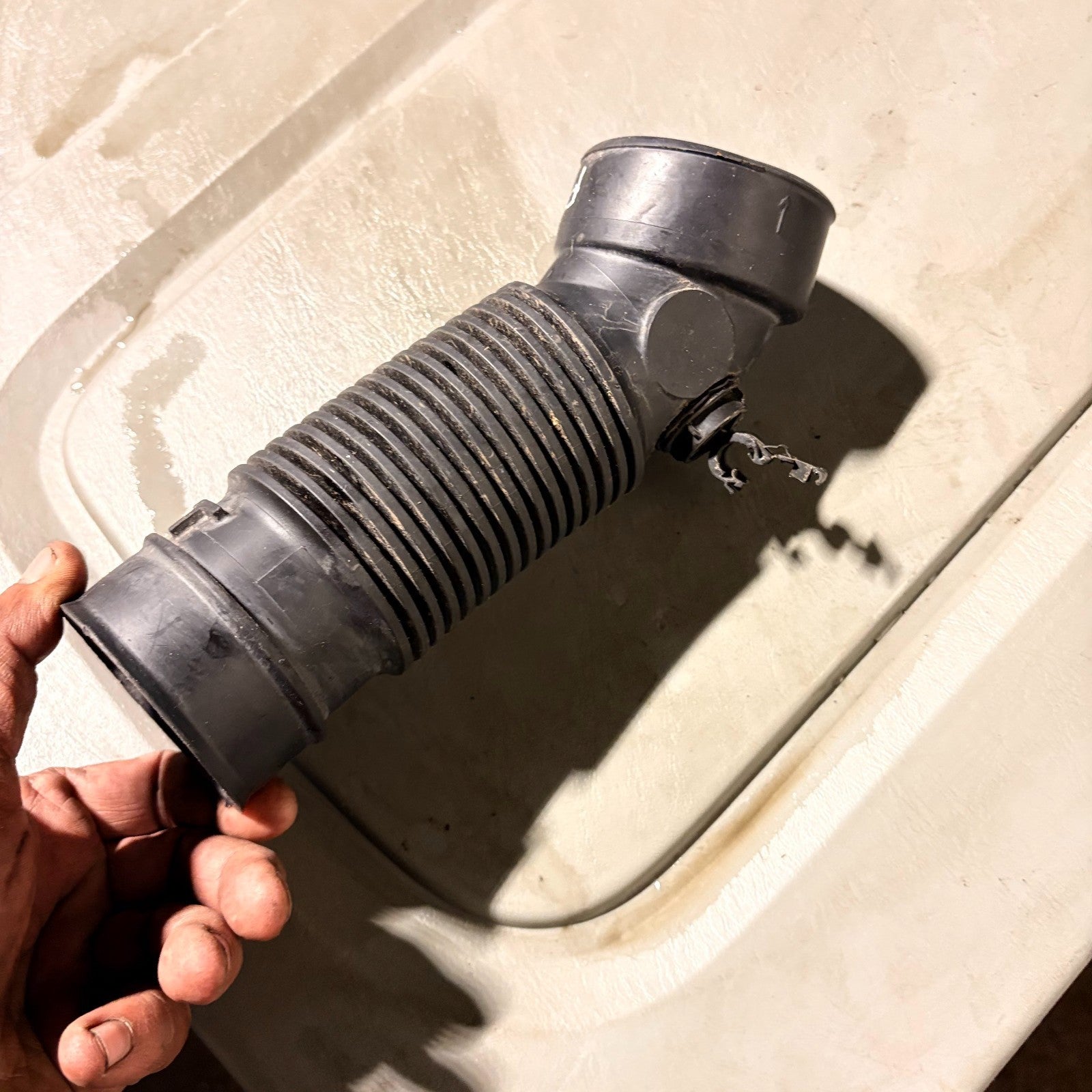 Air Intake Hose 9635638780 14265J Peugeot 206 00-09 307 02-08 XsaraPicasso 05-11