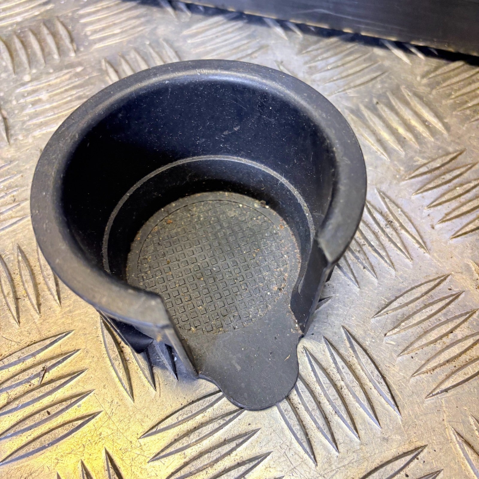 Land Rover Discovery 3 2004-2009 Cup Holder FWW500060XXX