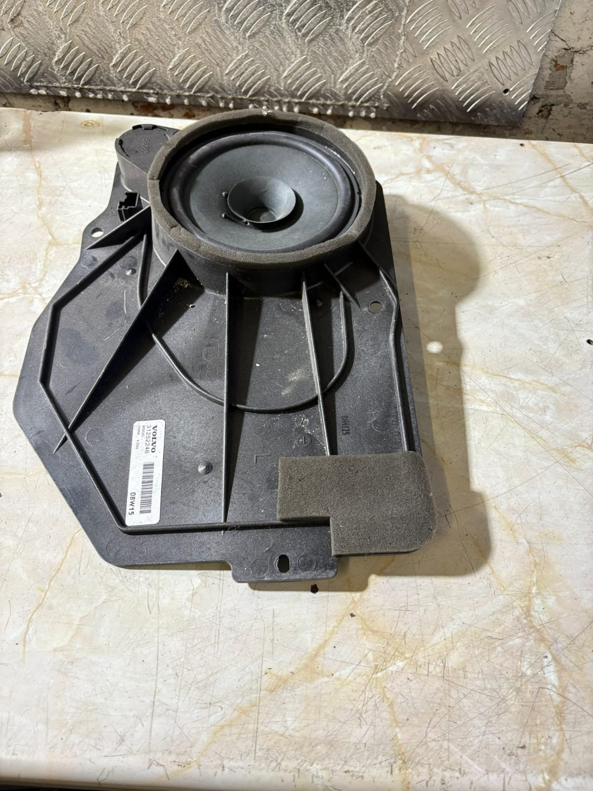 Volvo C30 2007-2013 Rear Left Quarter Speaker 31252246 4 Ohm 3 Door