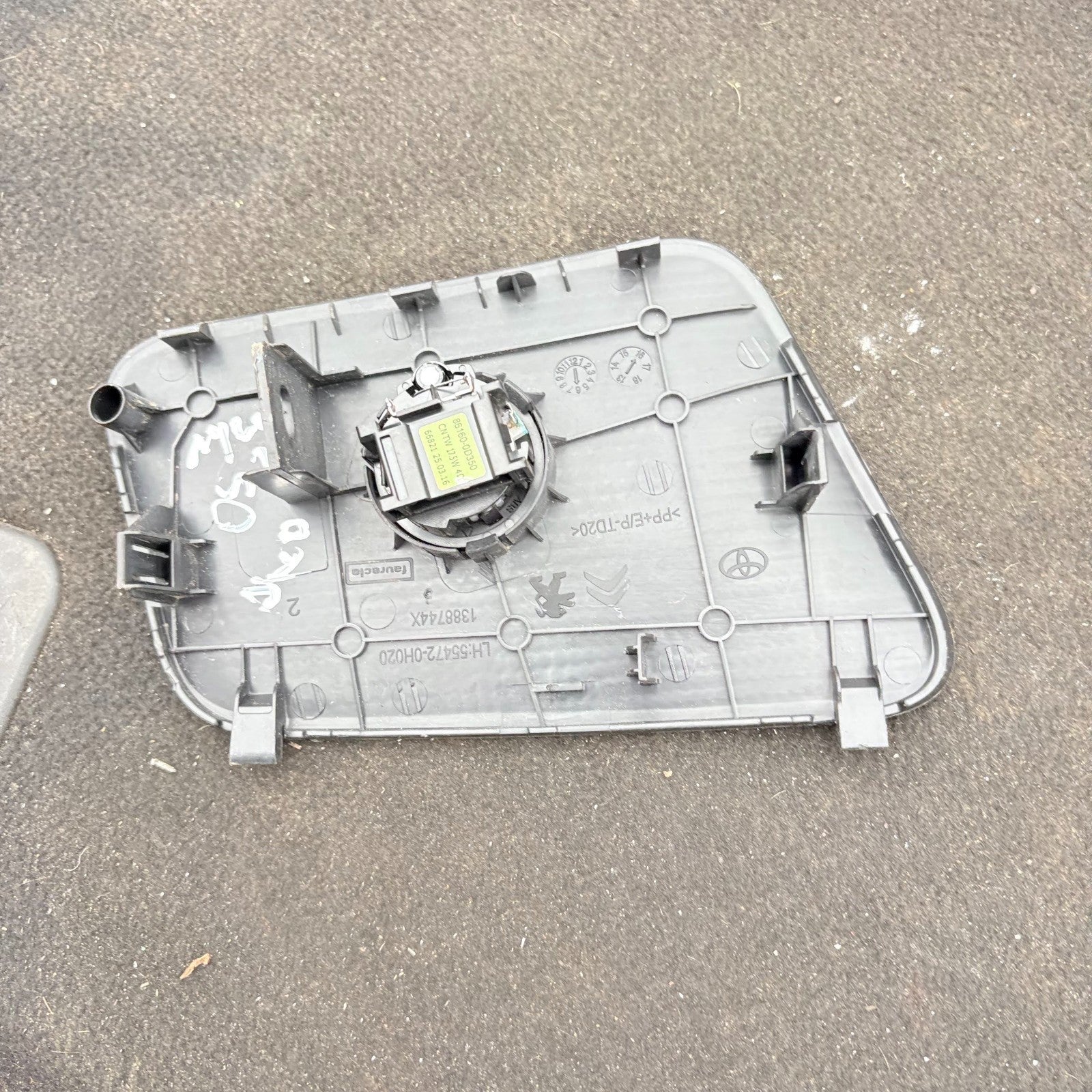 2011 TOYOTA AYGO FRONT DASHBOARD SPEAKER 55472-0H020
