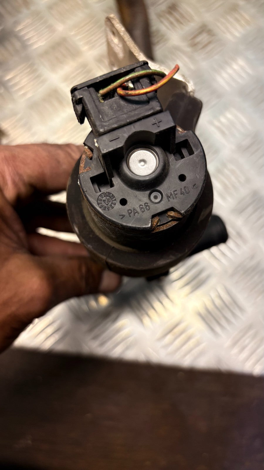 2004-2008 Chrysler Crossfire Auxiliary Water Pump
