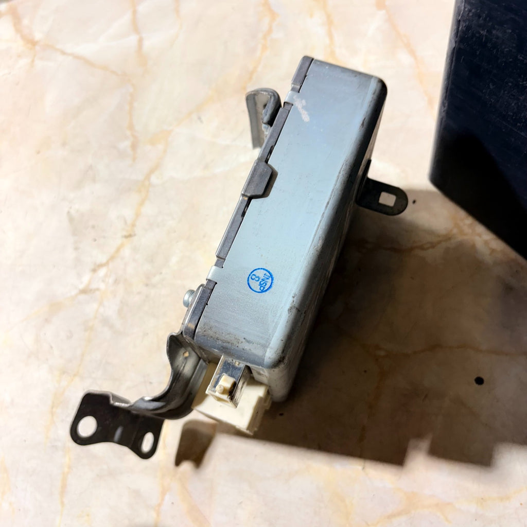 TOYOTA PRIUS 1.8 VVTi Hybrid Power Steering Module Ecu 89650-47522 2012-2018