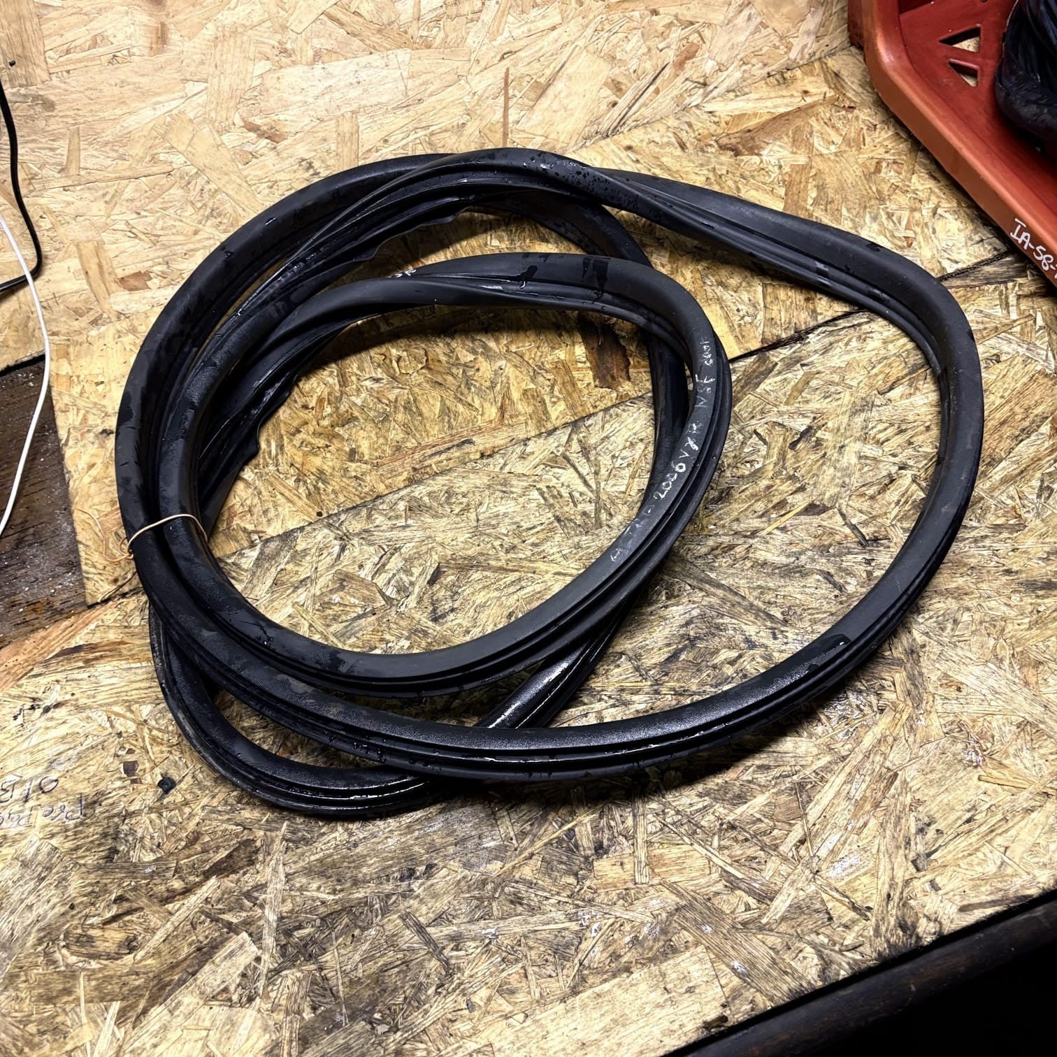 VAUXHALL Astra H VXR MK5 Passenger Left Front Door Rubber Seal 2004-2010