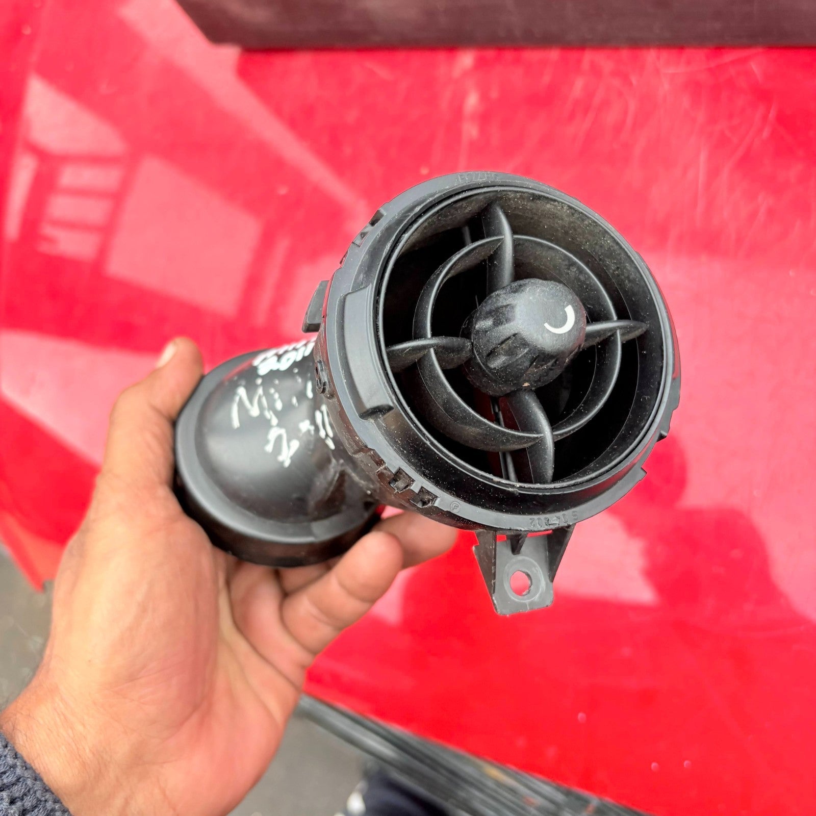 Air Shower Nozzle Passenger Front Left for MINI Cooper 2011 9254-01201-006