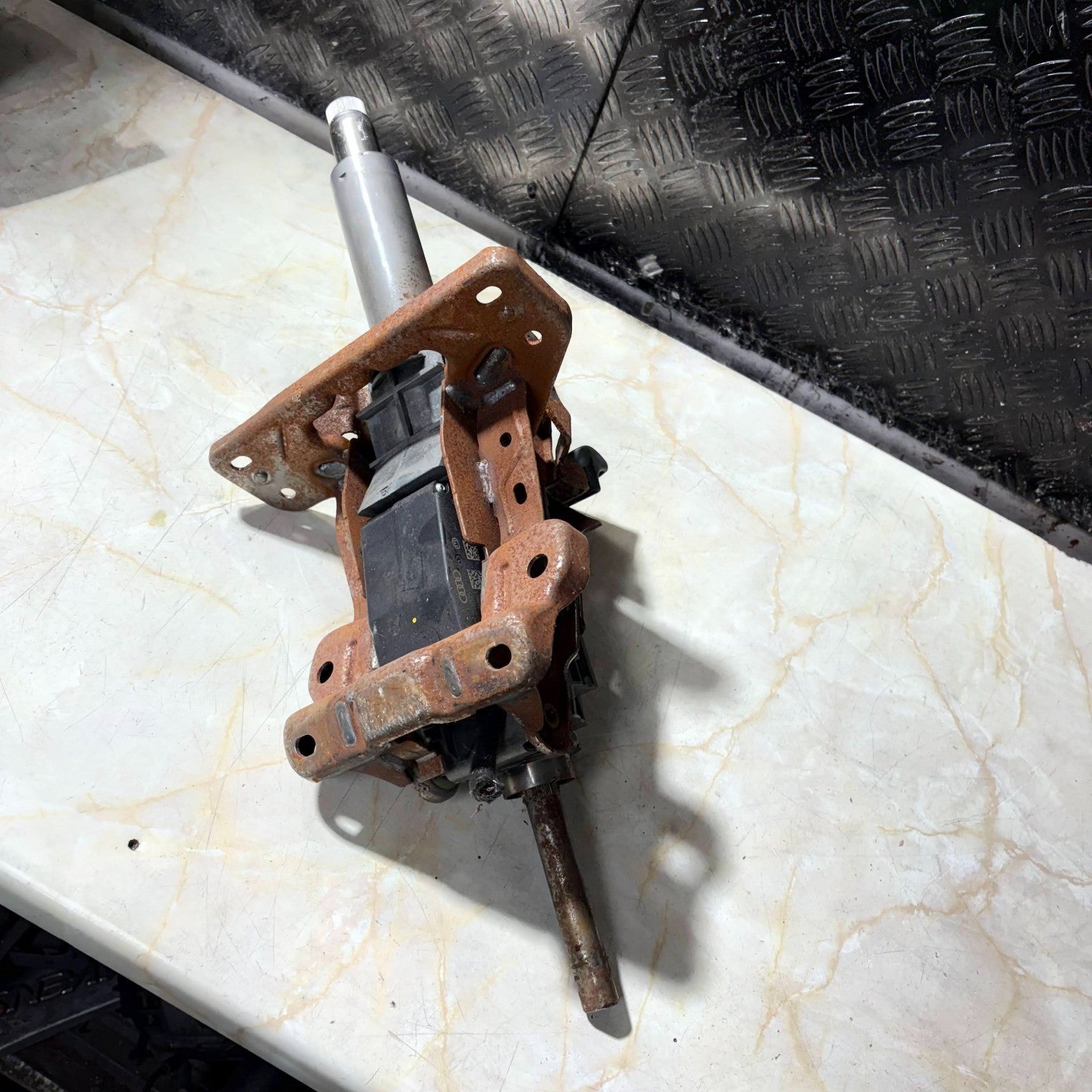 Audi A5 8T A4 mint condition steering column steering rod height adjustment 8K04