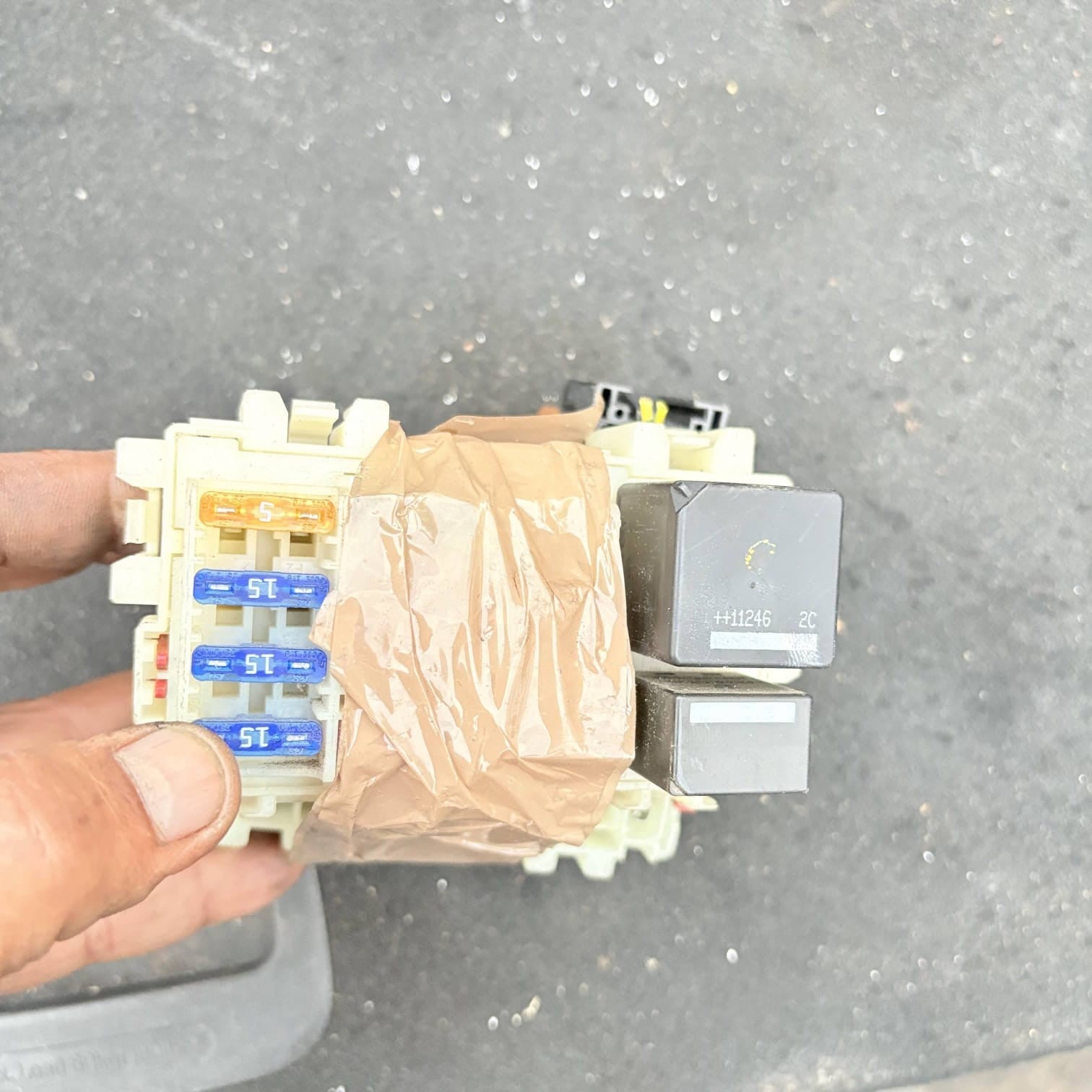 Range Rover Evoque L538 Rear Fuse Box 6G9T14K131DB 5M5T14B192CA 2011-2018