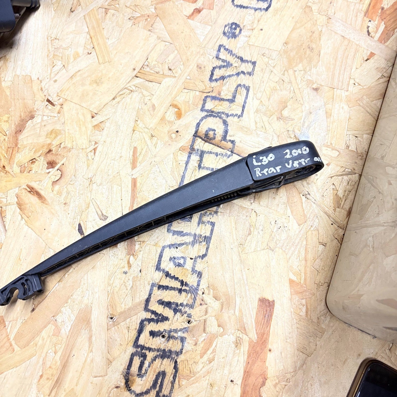 Hyundai i30 Mk1 i30cw 2007-2012 Rear Windscreen Wiper Arm 98811-2L000