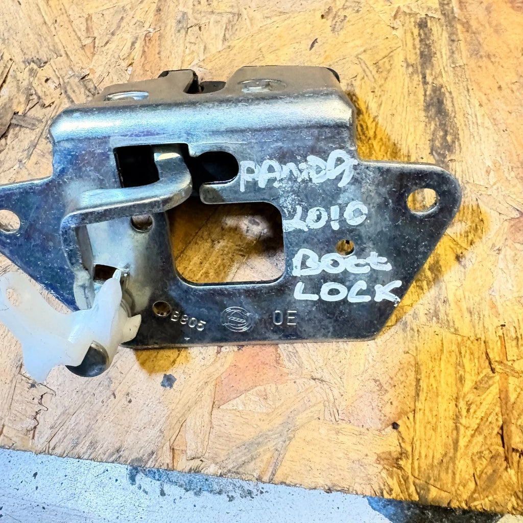 FIAT PANDA 04-12 Year Mk2 Boot Tailgate Lock Catch