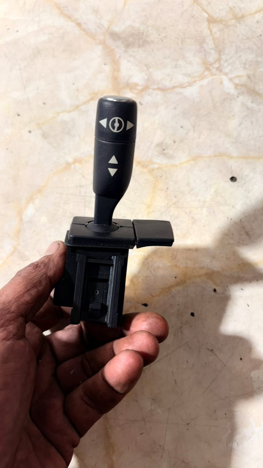 BMW L322 STEERING COLUMN ADJUSTER SWITCH 8h426465AA 10035144