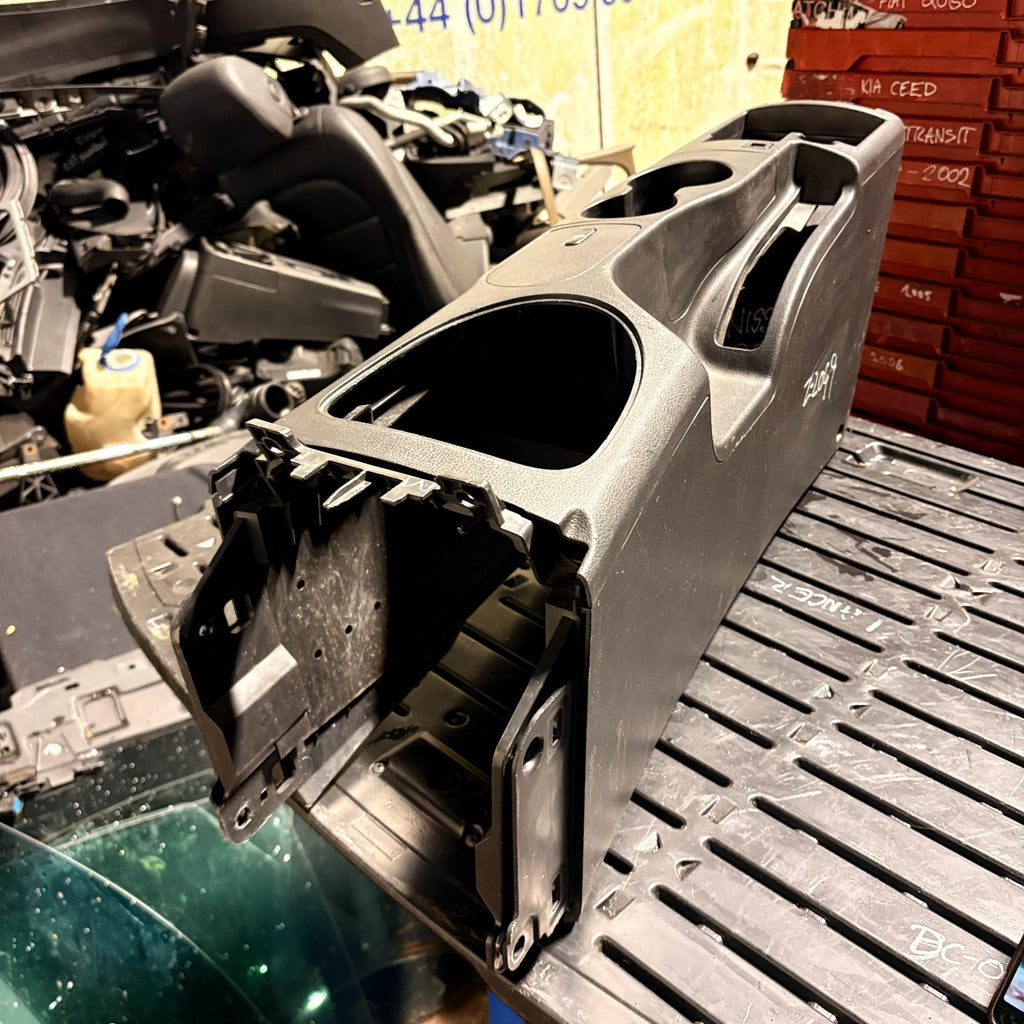 NISSAN QASHQAI 2008 CENTRE CONSOLE ARMREST 96910JD000