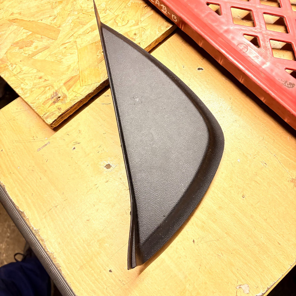 VAUXHALL MOKKA 2013 DASHBOARD END CAP TRIM COVER RIGHT SIDE