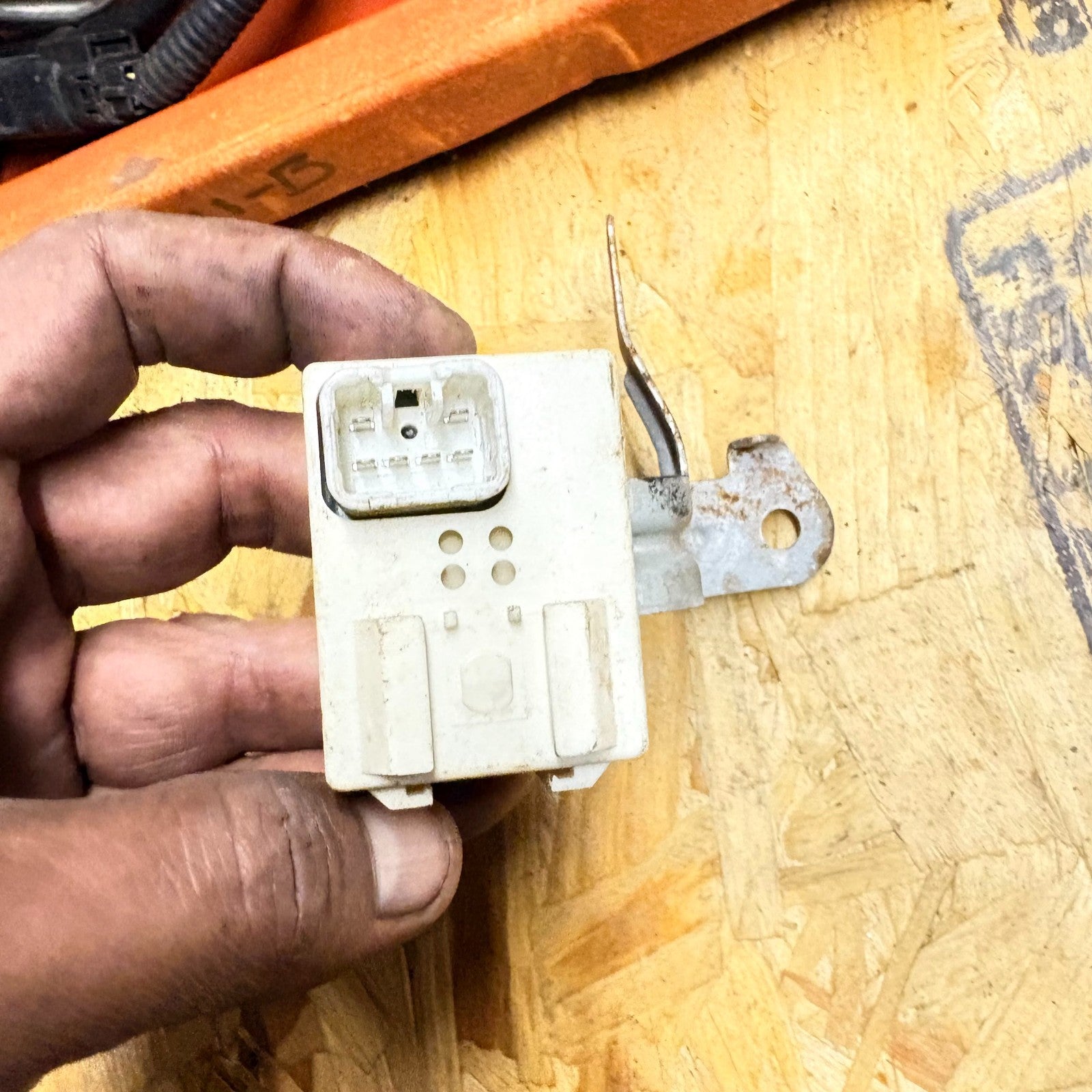Toyota Dyna 2009 Headlight Reminder Relay 85969-25020