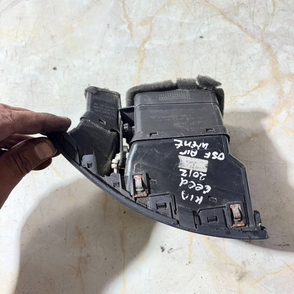 Kia Ceed Mk2 (Cee'd)/ProCeed JD 2012-2018 Right Dash Air Vent 97480-A2900