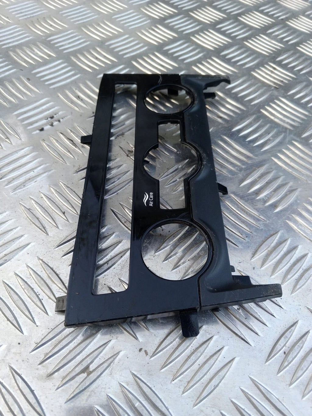 2021 SKODA KAROQ 1.5 TFSi AUTOMATIC - Heater Control Surround Trim 567820075B01