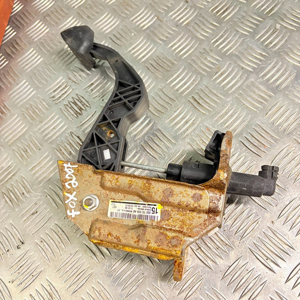 VW FOX Clutch Pedal 6Q2721059AB 2007