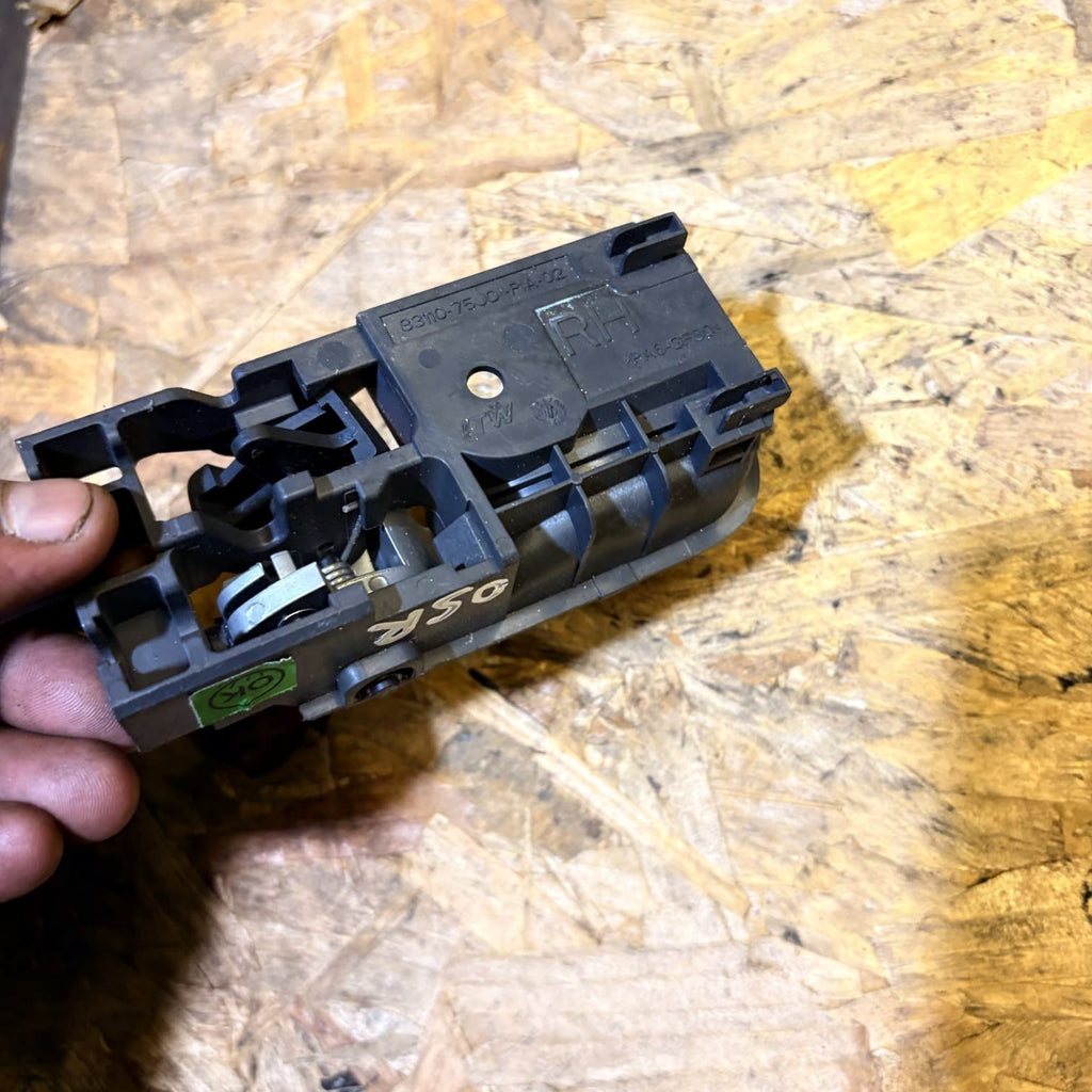 SUZUKI Alto 2009 Driver Rear Interior Door Handle 83110-75J0-PIA-02