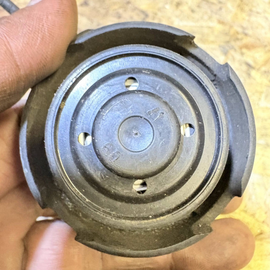 1K0201550AK Locking Fuel Cap Octavia 04-13 Yeti 10-18 Fabia 10-15 Ibiza 12-17