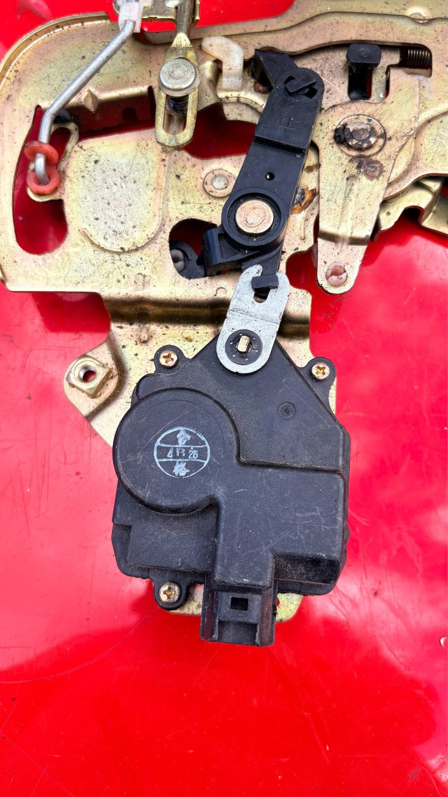 Door Lock Mechanism-rear left side for Kia Carnival
