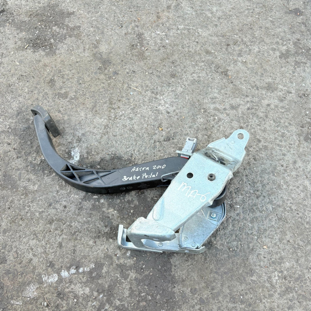 VAUXHALL ASTRA H 2010 BRAKE PEDAL 28870 10884