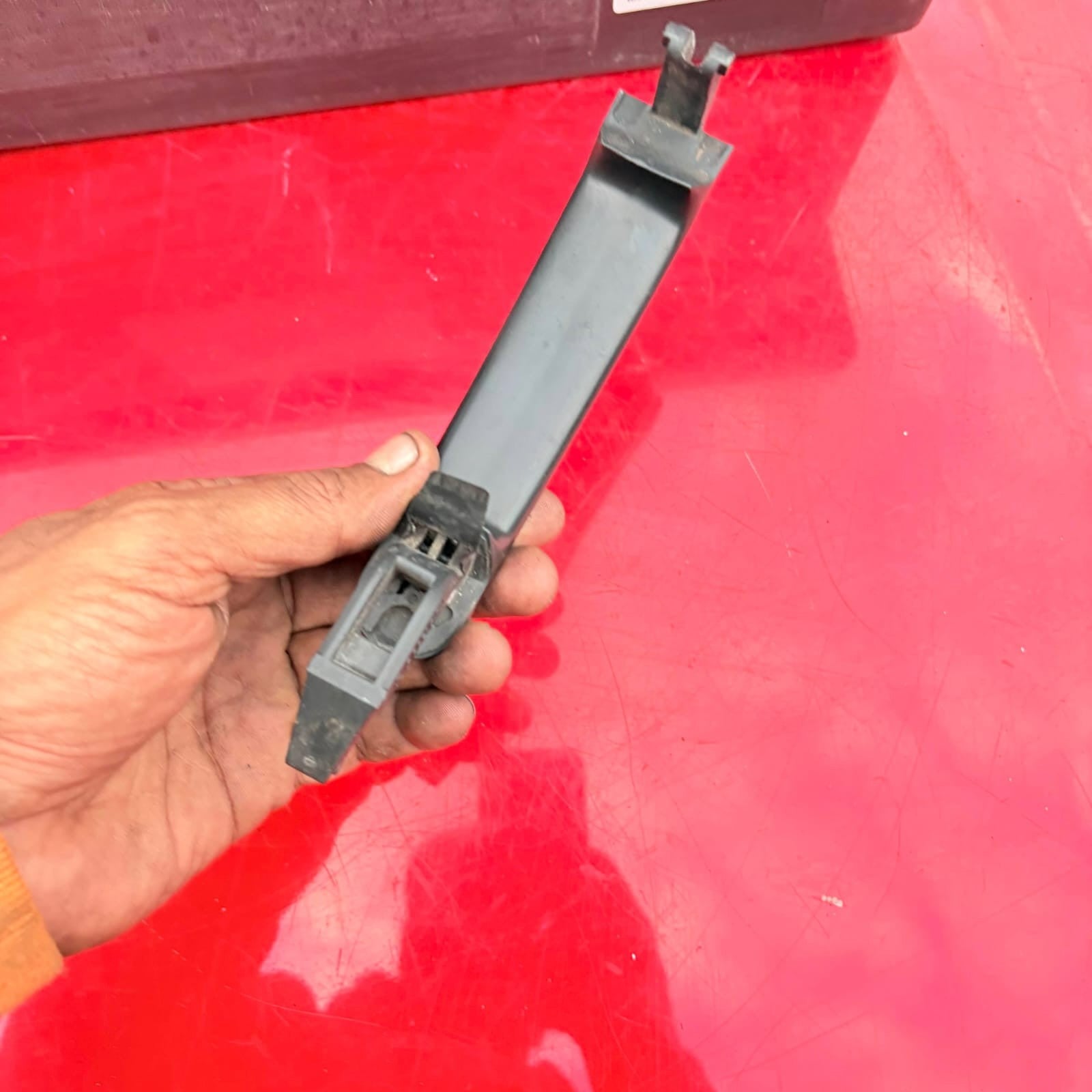 FORD Golf MK4/Passat B5-Driver Front Door Handle--3B0837207C 2005
