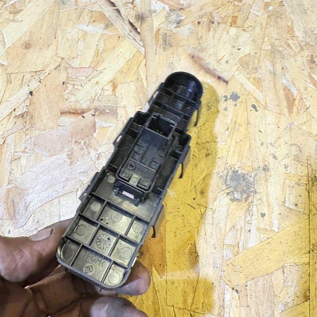 Citroen C4 2007 Front Left Passenger Window Control Switch NSF