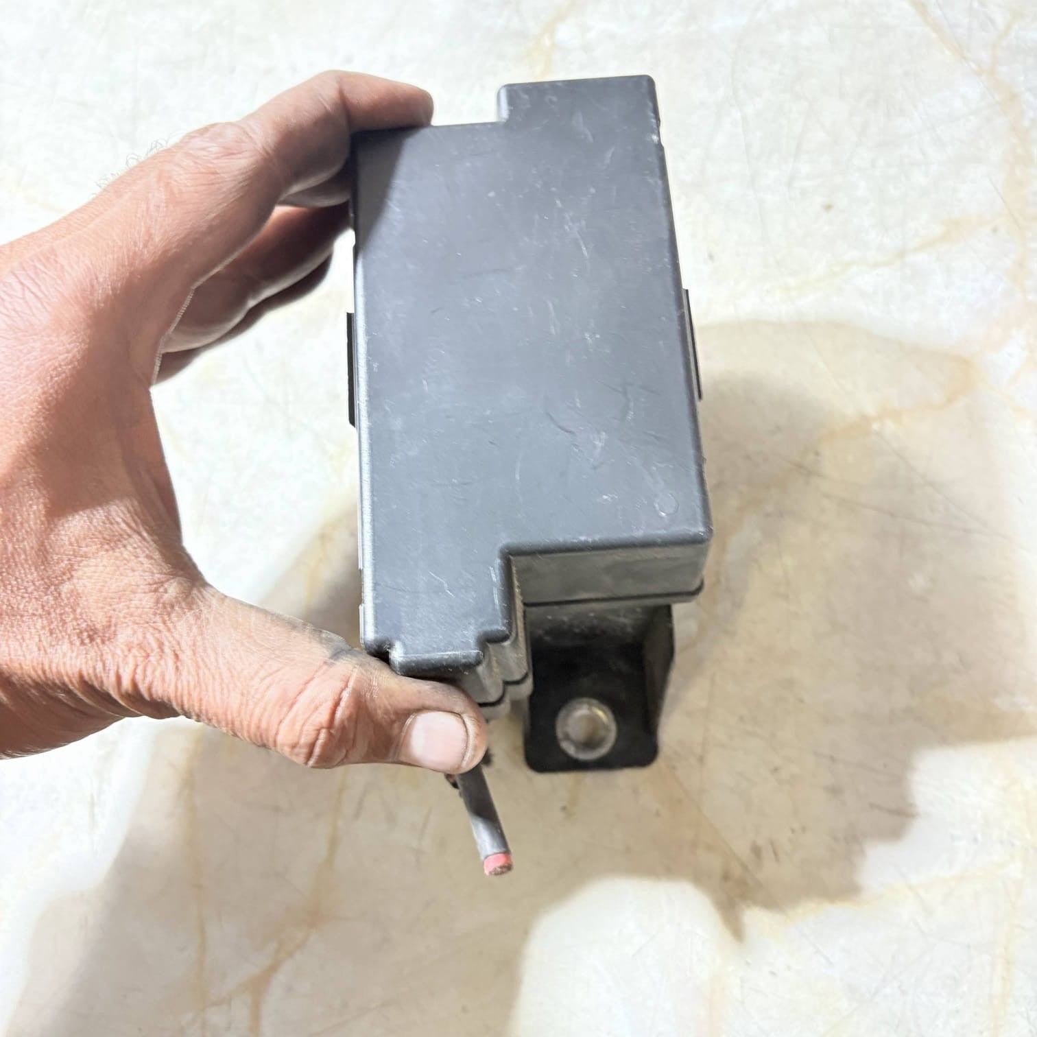 Fuse box Boot Relay box for Opel Meriva UK1275873-88 2007