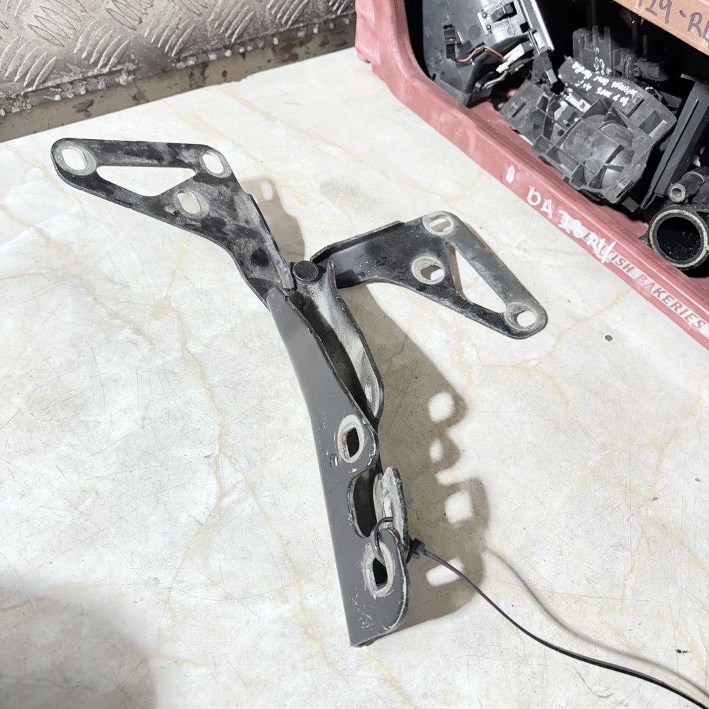 Opel Astra 2006 Set bonnet hood hinge Left/Right Front