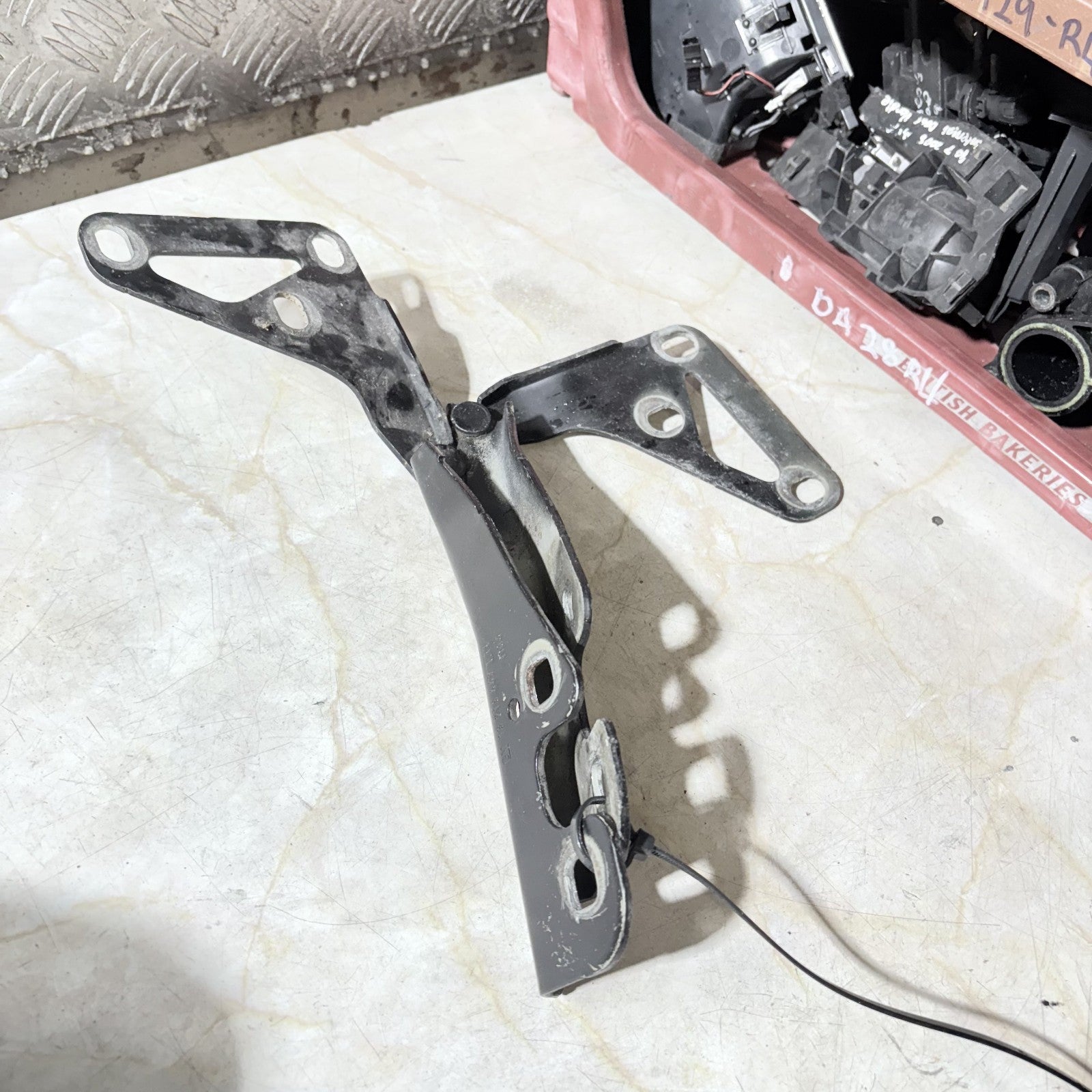 Opel Astra 2006 Set bonnet hood hinge Left/Right Front