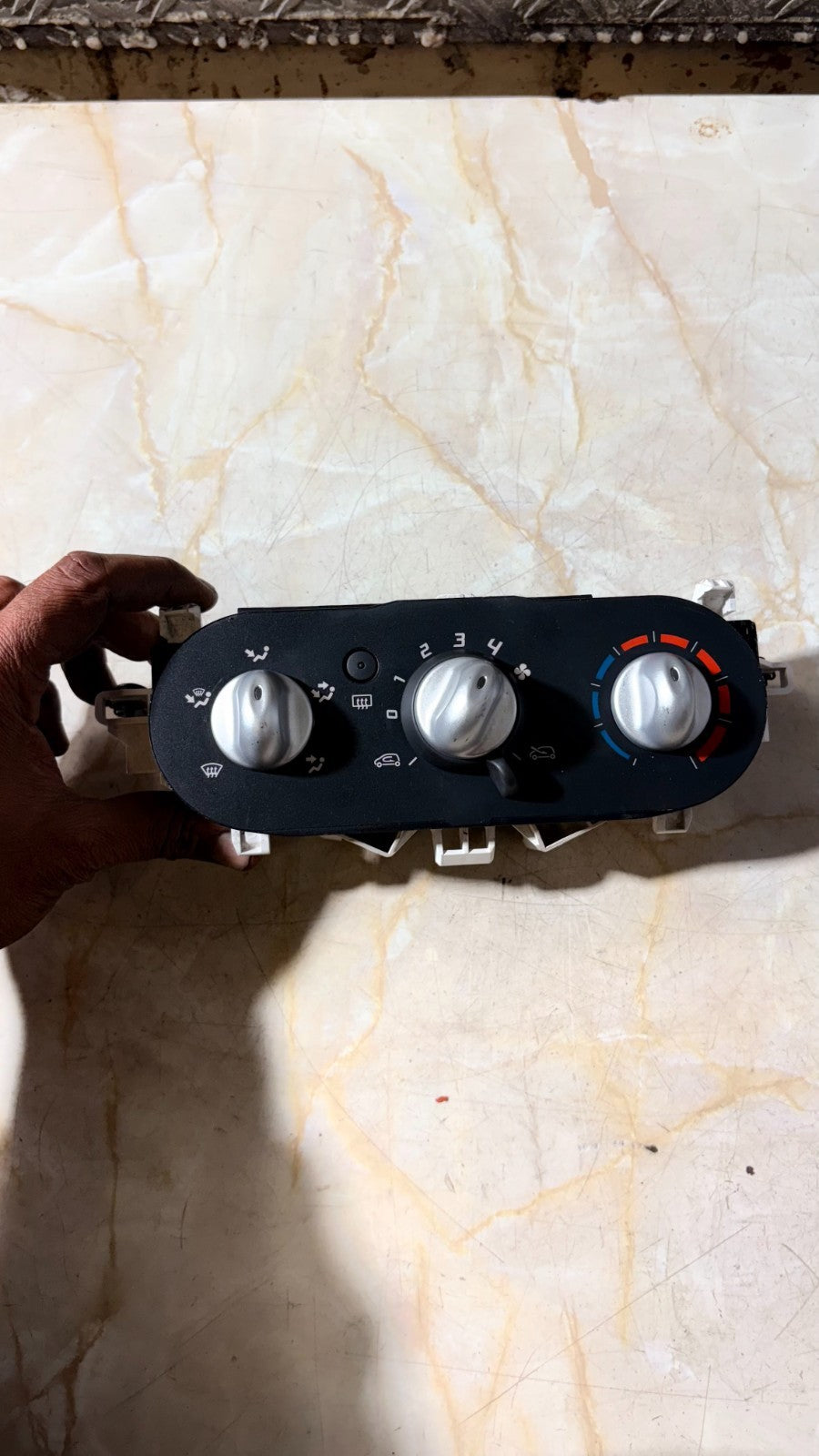 Renault Twingo heater control unit 2008 69837342 Climate Control