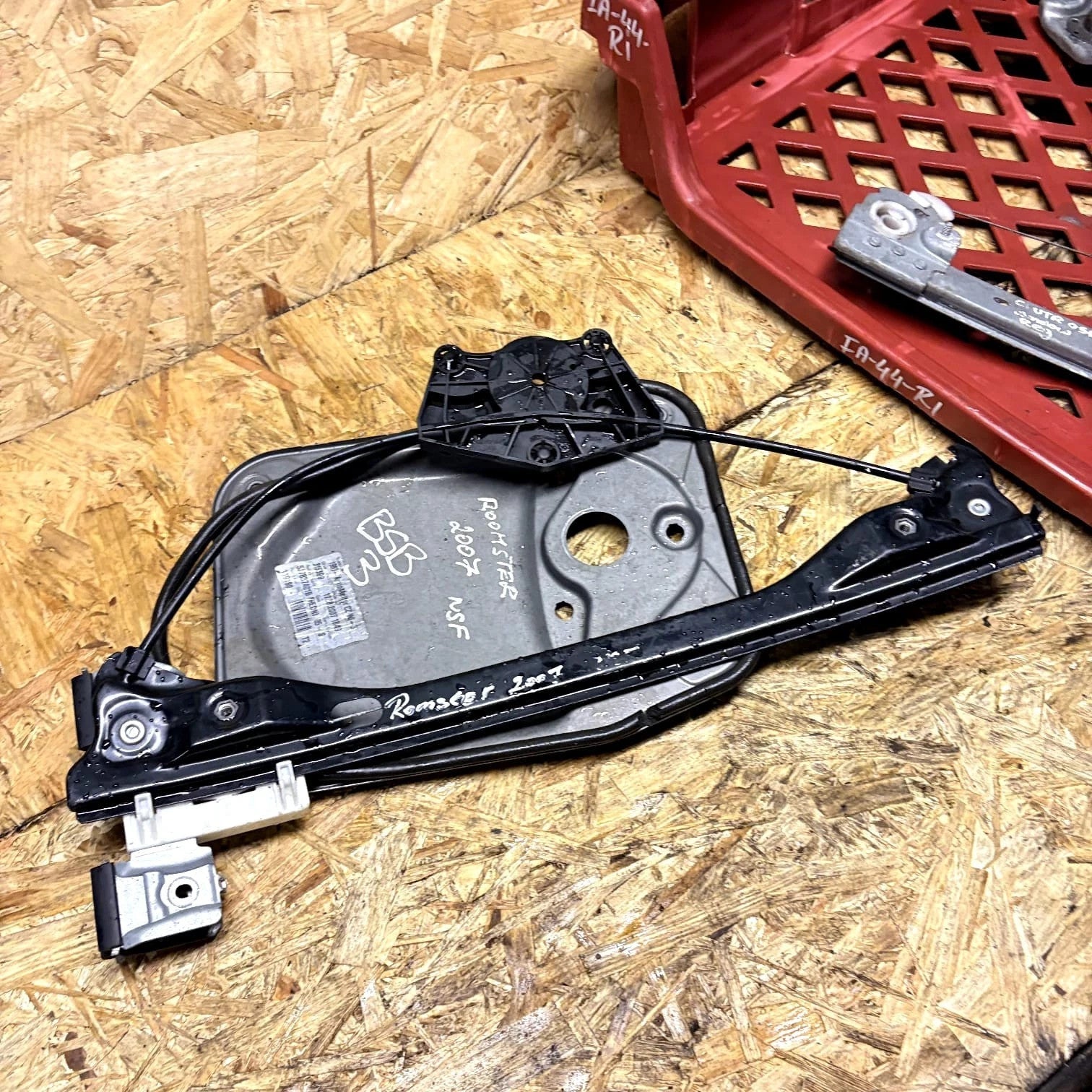 SKODA ROOMSTER 5J Passenger Front Window Regulator 5J7837401B 2007