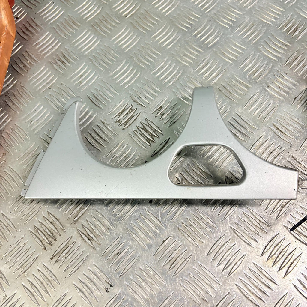 MERCEDES BENZ E CLASS E300 1999 HEADLIGHT LOWER COVER FRAME TRIM FRONT LEFT