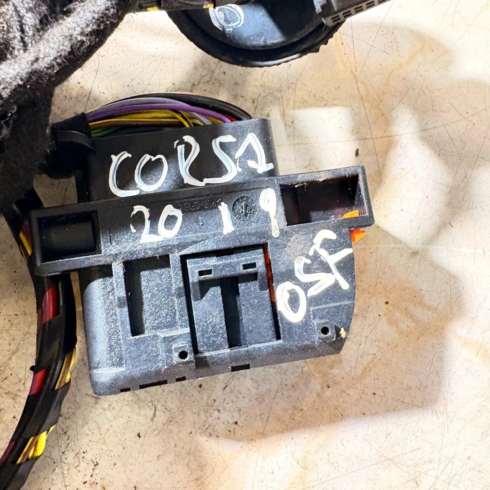 13359459 Vauxhall Corsa E 2014-2019 Door Card Wiring Loom Driver Right Side