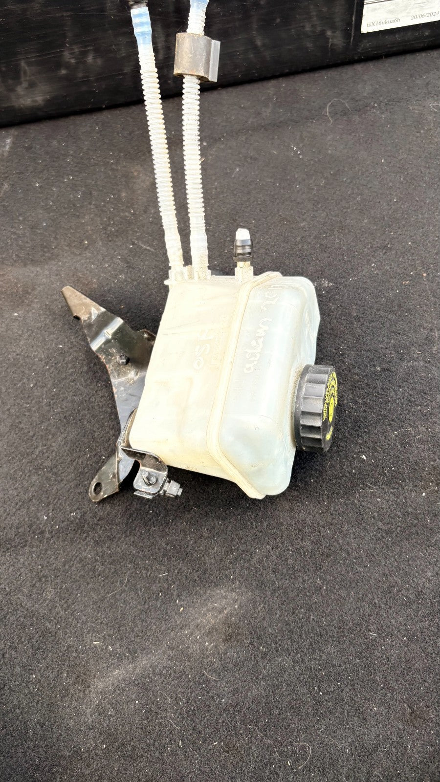 Vauxhall Adam 2017 Petrol Brake Fluid Reservoir Tank 0204051244